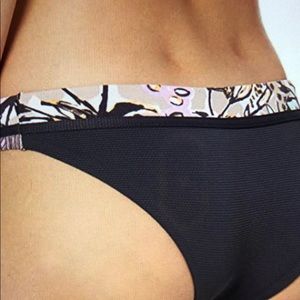 Maaji Blackberry Bardot Cheeky Bikini Bottom NWT M